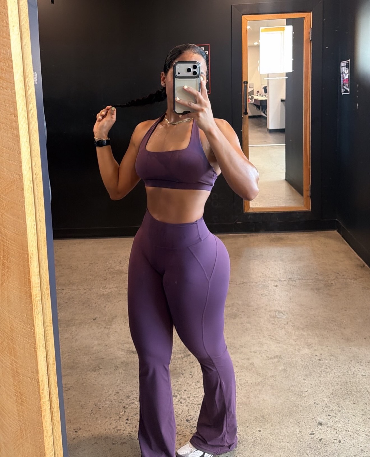 Genesis con su conjunto deportivo
